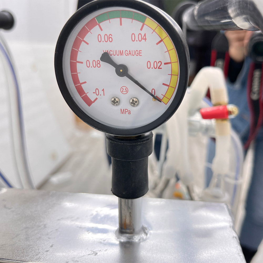 Electric Milking Machine for Cows 25L Automatic Oil-Free Vacuum Pump Goat Milker Stainless Steel Dairy Farm Milking Equipment