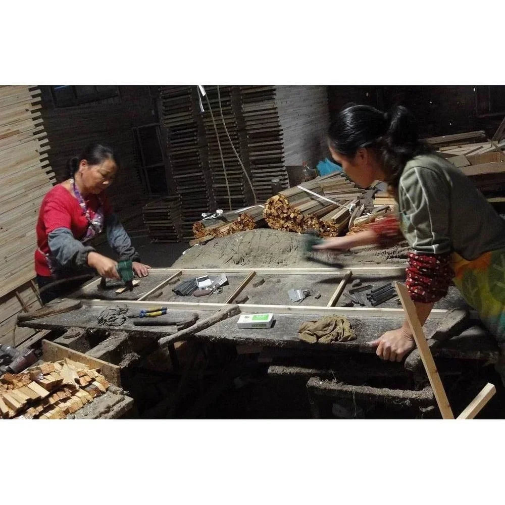 Celadon Porcelain Fishbowl Decorative Aquarium Elegant Ceramic Jar Ideal Home Decoration and Plant Display