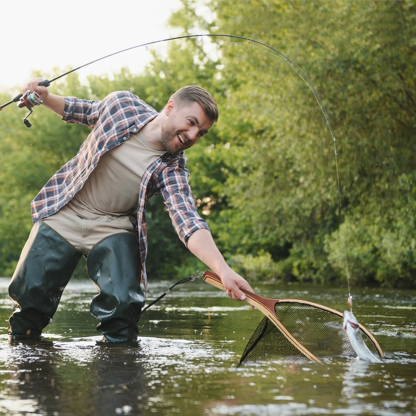 Fly Fishing Net, Trout Net, Wooden Frame Fly Fishing Landing Net for Catch and Release, Fly Fishing Gear for Stream Fishing