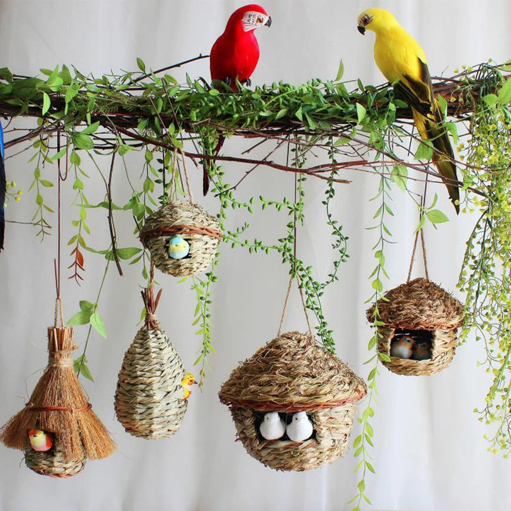 Bird Cage Comfortable Resting Place Natural Grass Bird House Weaved Hanging Parrot Nest Houses Outdoor Decoration