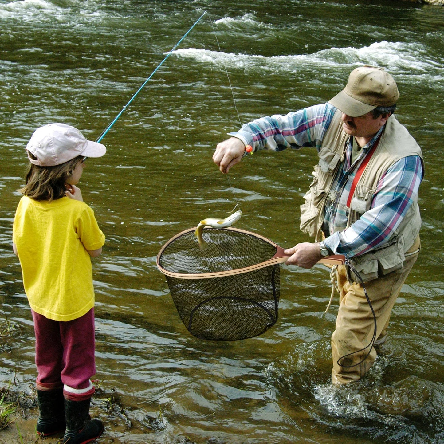 Fly Fishing Net, Trout Net, Wooden Frame Fly Fishing Landing Net for Catch and Release, Fly Fishing Gear for Stream Fishing