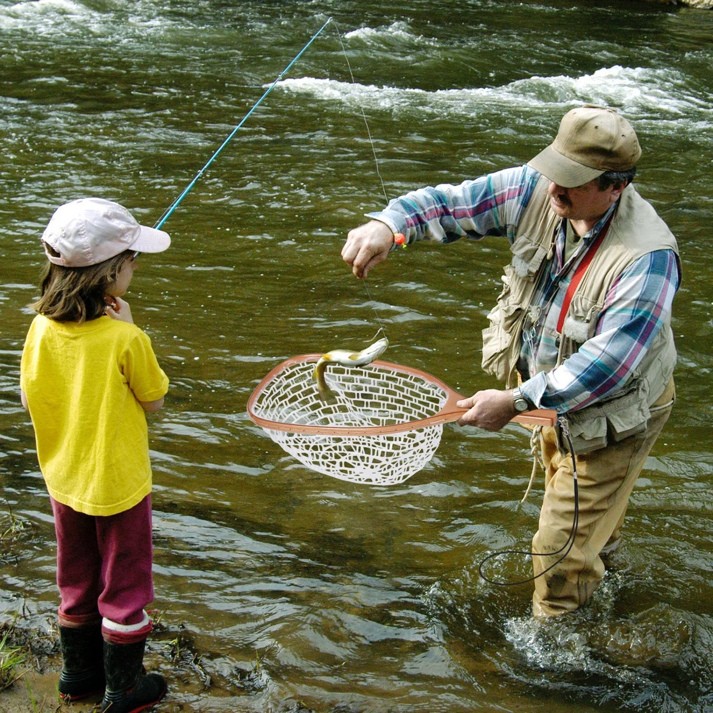 Fly Fishing Net, Trout Net, Wooden Frame Fly Fishing Landing Net for Catch and Release, Fly Fishing Gear for Stream Fishing
