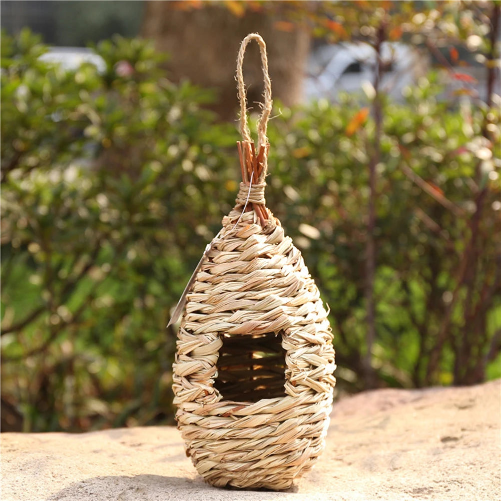 Bird Cage Comfortable Resting Place Natural Grass Bird House Weaved Hanging Parrot Nest Houses Outdoor Decoration