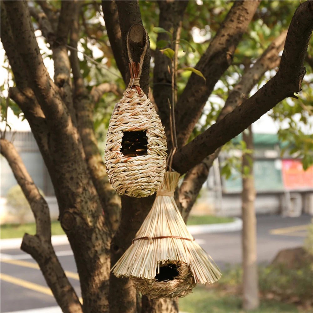 Bird Cage Comfortable Resting Place Natural Grass Bird House Weaved Hanging Parrot Nest Houses Outdoor Decoration